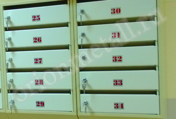 Пример использования Металлический шильдик для почтового ящика 60*30мм